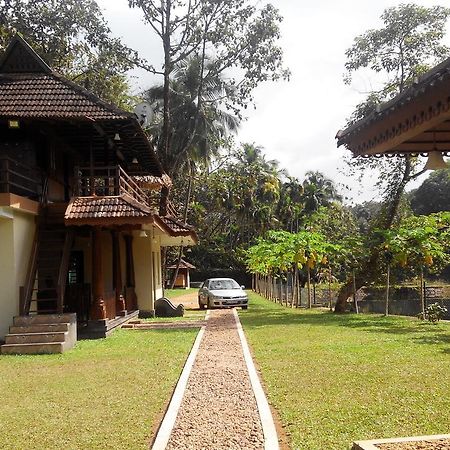 7Th Heaven Resorts Kochi Extérieur photo